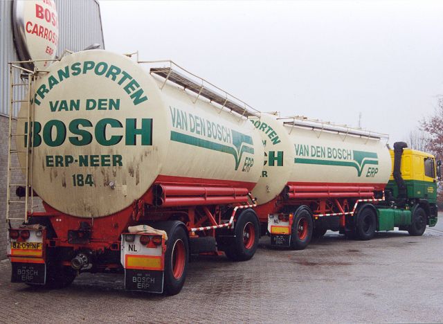 DAF-95-vdBosch-RElskamp-290505-01.jpg
