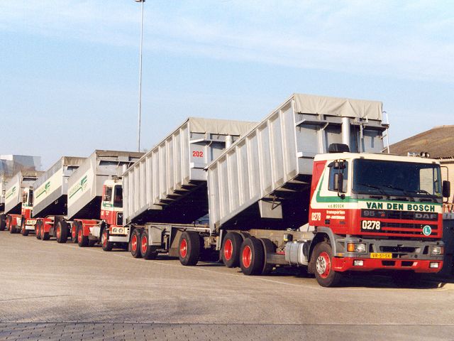 DAF-95400-vdBosch-RElskamp-290505-01.jpg