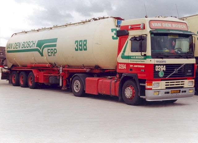 Volvo-F12-vdBosch-Elskamp-030502-04.jpg