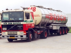 Volvo-F10-vdBosch-Elskamp-030502-03