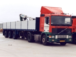 Volvo-F10-vdBosch-PElskamp-290505-02