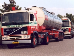 Volvo-F10-vdBosch-PElskamp-290505-05