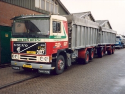 Volvo-F12-vdBosch-PElskamp-290505-03
