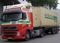 Volvo-FH12-380-vdBosch-Elskamp-021206-04