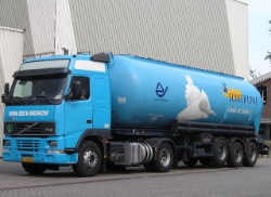 Volvo-FH12-vdBosch-Elskamp-101106-01