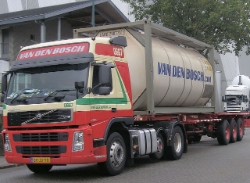 Volvo-FM12-420-vdBosch-Elskamp-021206-01