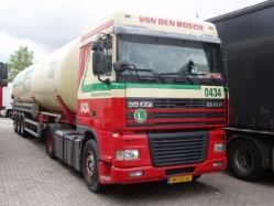 DAF-95-XF-vdBosch-Holz-170706-01