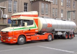 Scania-124-L-420-Hauber-vdBosch-Dijkstra-120504-1