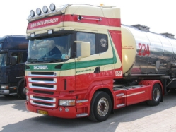 Scania-R-vdBosch-Bocken-110806-02