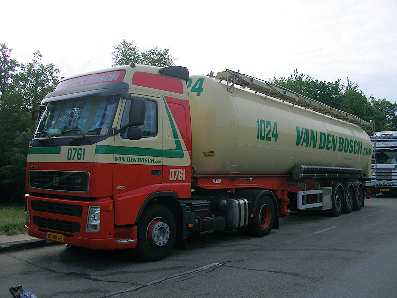 Volvo-FH-400-vdBosch-Holz-020608-01.jpg - Frank Holz