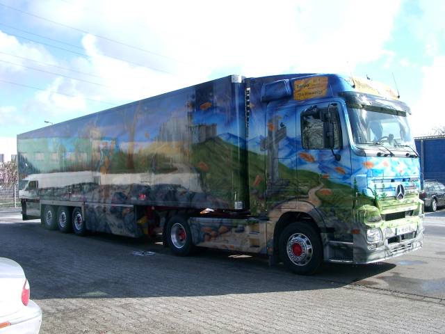 MB-Actros-MP2-Brand-Kreuzzuege-Schimana-020305-000.jpg - Piet Schimana