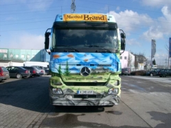 MB-Actros-MP2-Brand-Kreuzzuege-Schimana-020305-00