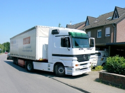 MB-Actros-1843-Breuer-Franken-270906-03