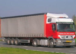 MB-Actros-MP2-vdBroek-Elskamp-010207-02