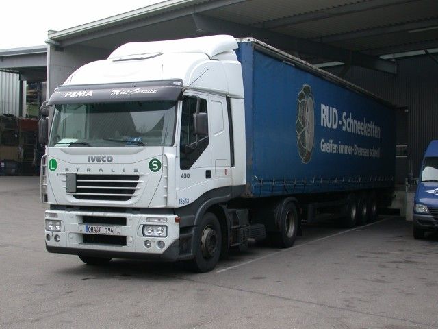 Iveco-Stralis-AS-Brucker-Willaczek-121204-3.jpg - S. Willaczek