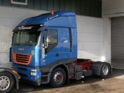 Iveco-Stralis-AS-440S43-Brucker-Willaczek-291204-2