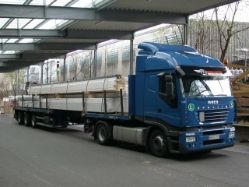 Iveco-Stralis-AS-Bruckner-Willaczek-170404-1