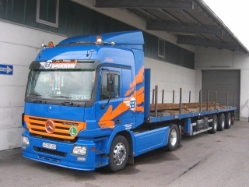 MB-Actros-1844-MP2-Brucker-Willaczek-201105-05