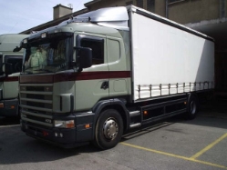 Scania-124-L-470-CTW-Junco-261105-01