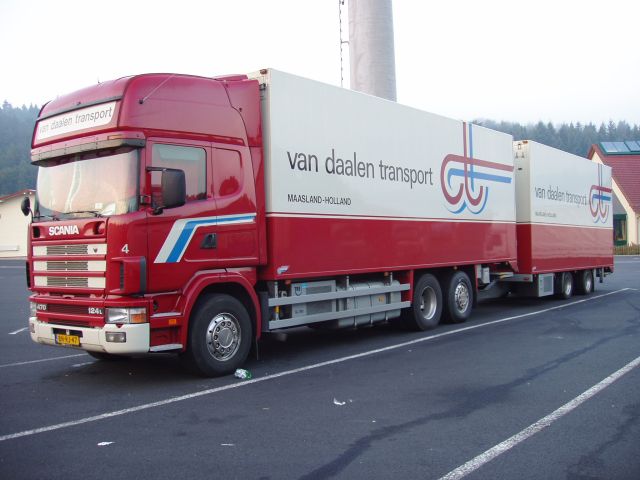 Scania-124-L-470-van-Daalen-Holz-120904-1-NL.jpg - Frank Holz