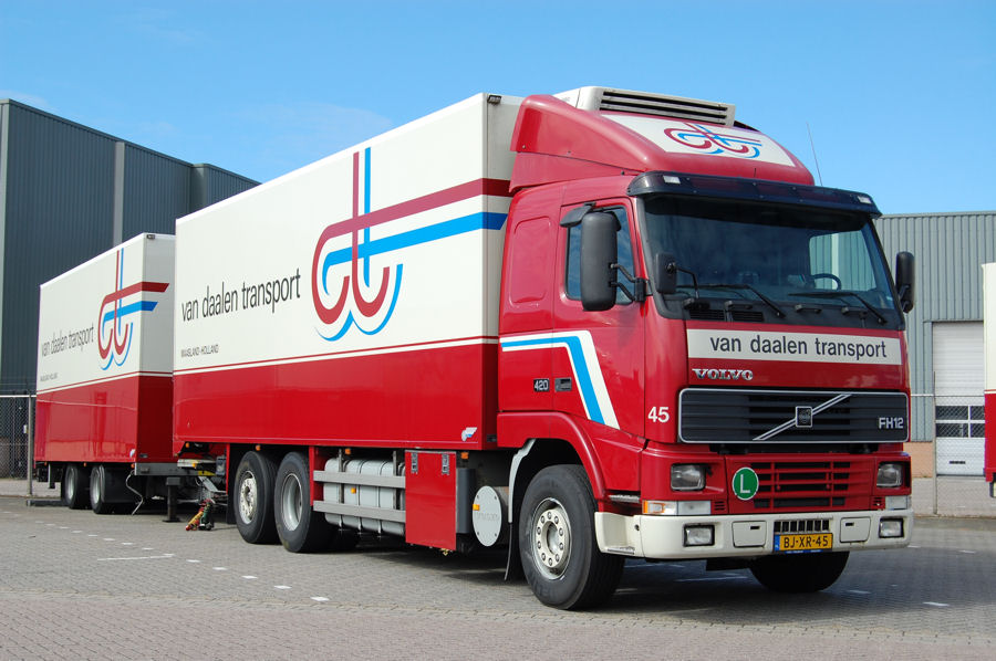 Volvo-FH12-420-vDaalen-vMelzen-070407-01.jpg - Henk van Melzen