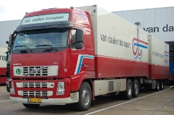 Volvo-FH-440-vDaalen-vMelzen-231107-01