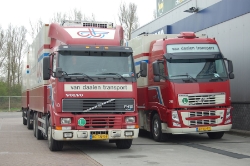 Volvo-FH12-420-vDaalen-vMelzen-050409-02