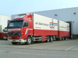Volvo-FH12-420-vDaalen-vMelzen-270305-06