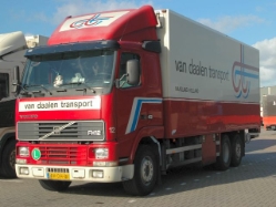 Volvo-FH12-420-vanDaalen-Schiffner-250306-04-NL