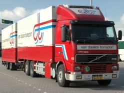 Volvo-FH12-vanDaalen-Schiffner-250306-02-NL