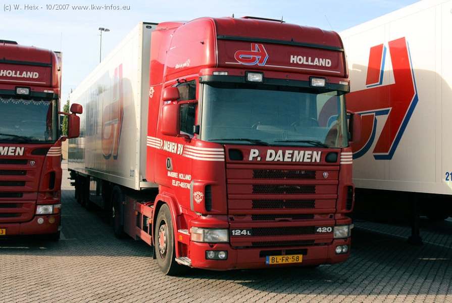 Scania-124-L-420-Daemen-201007-11.jpg