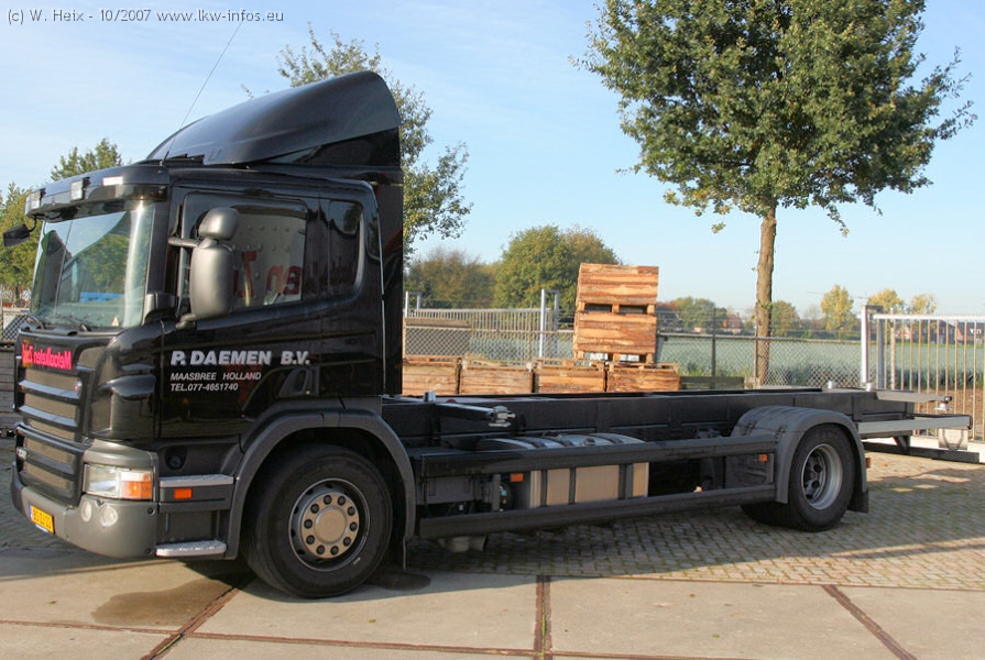 Scania-P-230-Daemen-201007-02.jpg