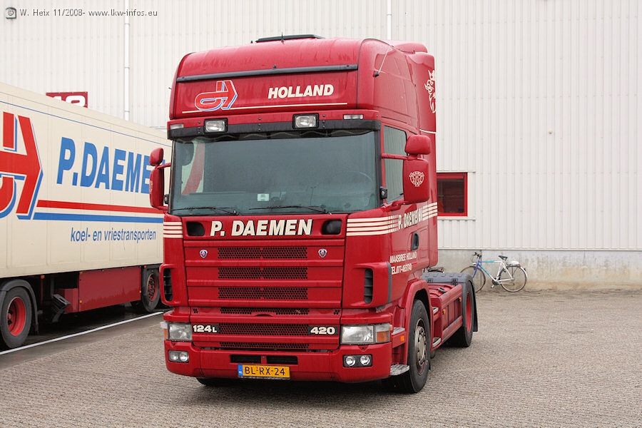 Scania-124-L-420-BL-RX-24-Daemen-011108-03.jpg