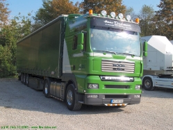 MAN-TGA-18480-XXL-Dahmen-081005-17