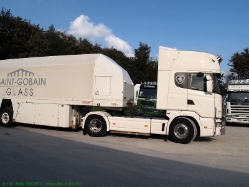Scania-144-L-Dahmen-081005-03