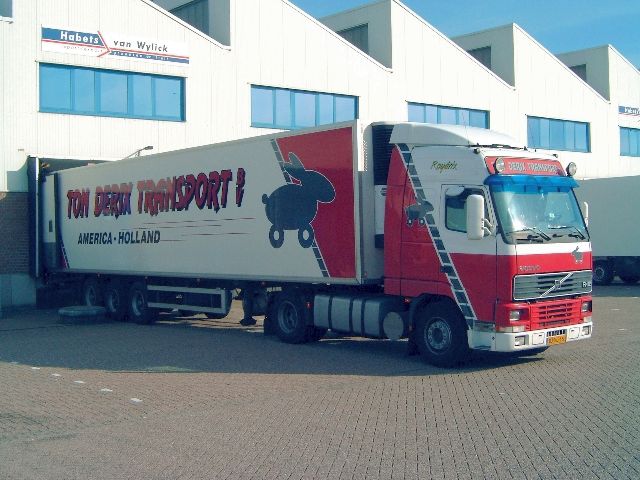 Volvo-FH12-Derix-Levels-011105-02.jpg - Luuk Levels