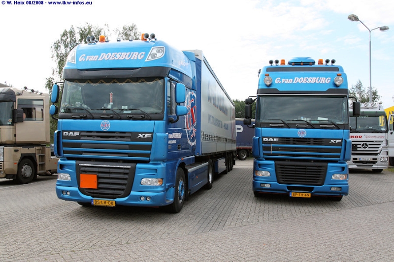DAF-XF-105410-van-Doesburg-210808-02.jpg