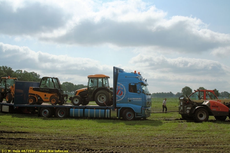 Volvo-FH-480-van-Doesburg-110807-02.jpg