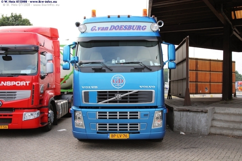 Volvo-FH12-420-van-Doesburg-060708-02.jpg
