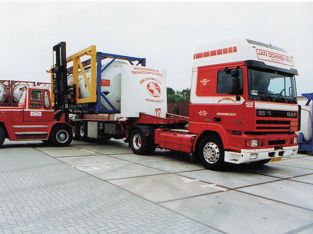 DAF-95400-Dohmen-Bocken-110806-09.jpg - Simon Bocken