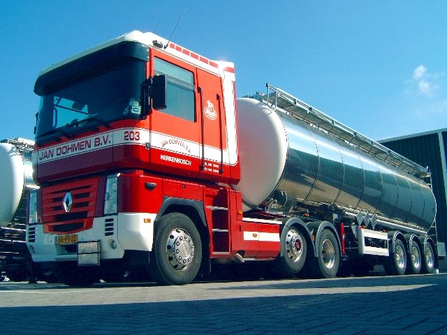 Renault-Magnum-Dohmen-Levels-090905-01.jpg - Luuk Levels