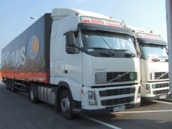 Volvo-FH12-460-Edrotrans-Fustinoni-030206-02