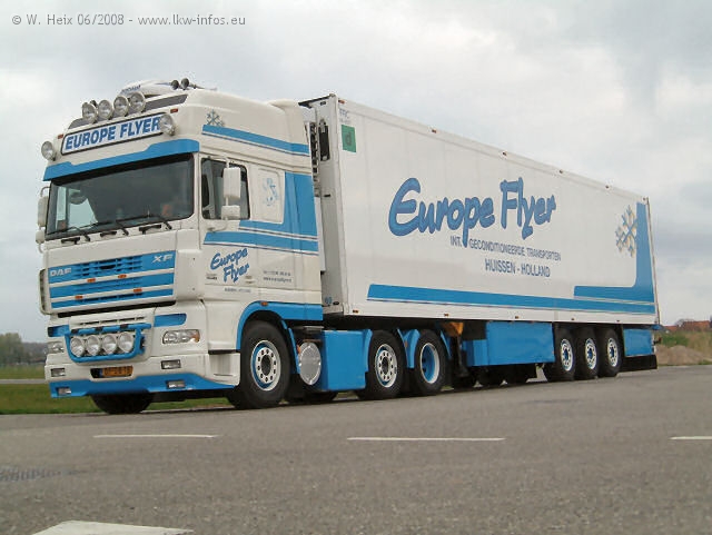 DAF-XF-Europe-Flyer-vMelzen-210506-01.jpg - Henk van Melzen