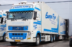 Volvo-FH-II-Europe-Flyer-vMelzen-210310-03