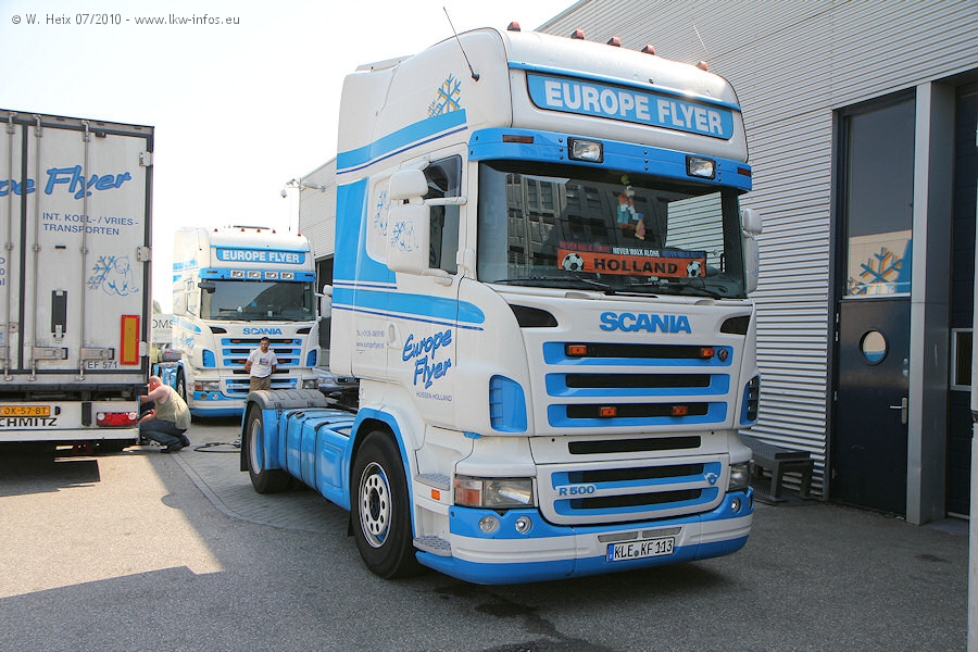 Europe-Flyer-100710-015.jpg