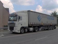 DAF-XF-SVS-Ewals-Rouwet-150806-01