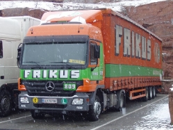 MB-Actros-1841-MP2-PLSZ-Frikus-Holz-300104-1-AUT