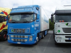 Volvo-FH12-460-Galassini-Holz-021204-3