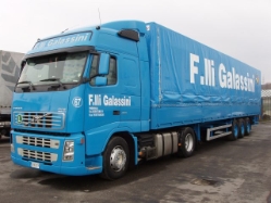 Volvo-FH12-460-Galassini-Holz-140405-01
