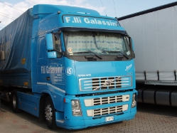 Volvo-FH12-Galassini-Holz-080607-01